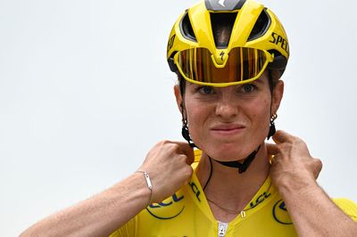 Demi Vollering races on at Tour de France Femmes despite Thursday's crash and time loss