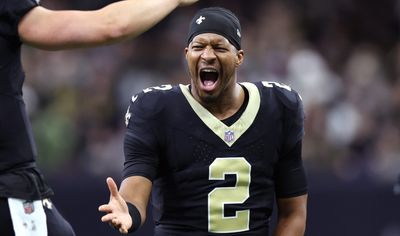 Jameis Winston cuts it up on the mic in first Browns preseason match