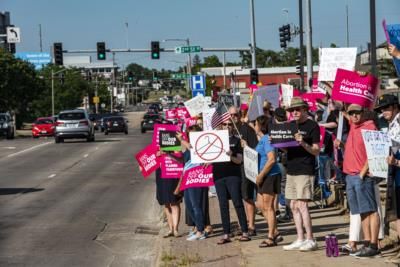 Iowa Abortion Providers Dismiss Lawsuit After State's Legal Victory