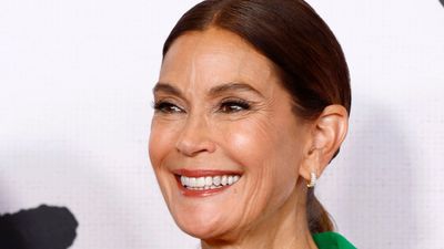 Teri Hatcher has declared summer is still in full swing with a gorgeous tiered floral dress we're eager to get our hands on