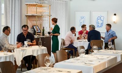 Cornus, London SW1: ‘Big prices, nice tablecloths, no riff-raff’ – restaurant review