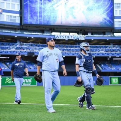 Hyun Jin Ryu's Impressive Performance In Blue Baseball Uniform