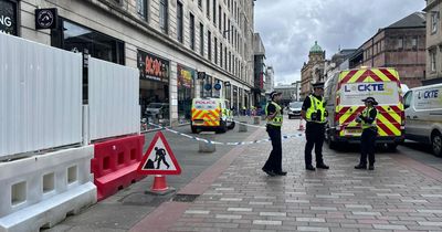 Shops evacuated on busy Glasgow street after 'suspicious item' found