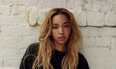 Tinashe: Quantum Baby review – playful, featherlight 90s-trap fusion