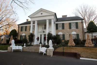 Woman charged with trying to defraud Elvis Presley's family through sale of iconic Graceland