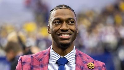 Robert Griffin III Offers to Give Heisman to Fan Who Called ESPN Show to Defend Him