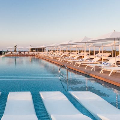 Easy Escapes: InterContinental Malta has it all – luxurious suites, a private beach and an exclusive rooftop pool