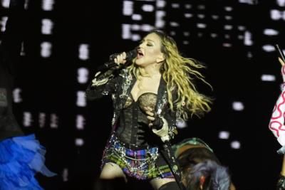 Madonna Funds Artistic Project For Youths In Pompeii