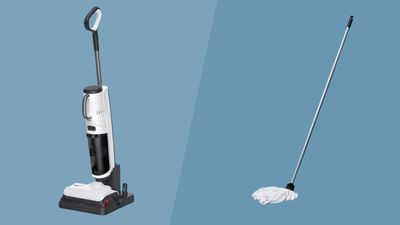 Mopping vs wet vacuuming: which one has the edge?