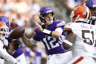 Vikings QB Nick Mullens gave the Browns his best Iron Man impersonation