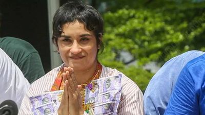 Vinesh Phogat thanks 'entire country for support' after her return home from an unfortunate medal quest at Paris Olympics