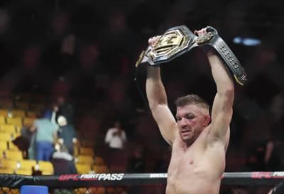 Dricus Du Plessis Retains Middleweight Title At UFC 305