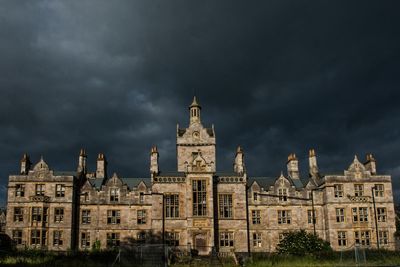 The ‘haunted’ Victorian asylum hospital that is now set to be turned into homes