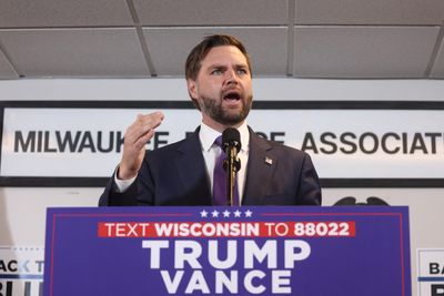 Vance thinks Harris polls are "fake"