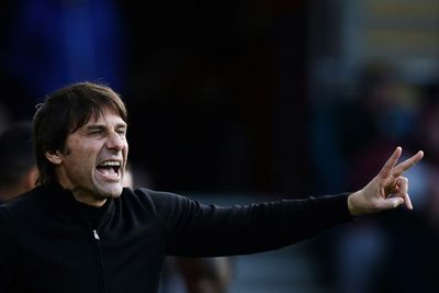 Conte Apologises For Napoli's Opening Day 'Debacle' At Verona