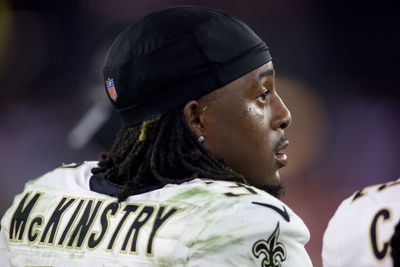 Kool-Aid McKinstry leaves Saints vs. 49ers with leg injury