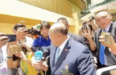 Prawit under fire for slapping journalist