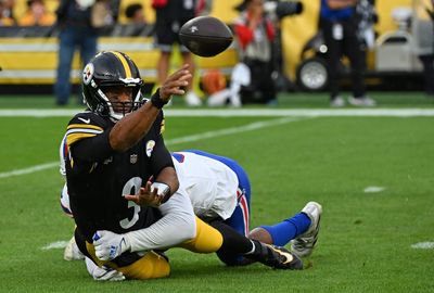 Broncos’ stadium trolls Russell Wilson with Steelers ‘highlights’