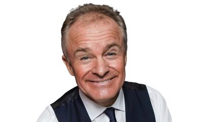 Bobby Davro is like the clown that time forgot at the Edinburgh festival