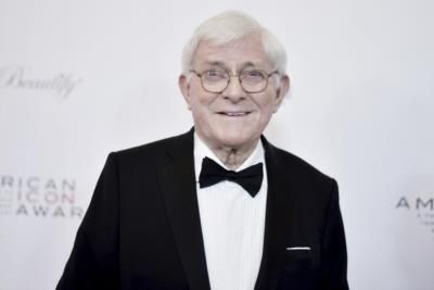 Pioneering Talk Show Host Phil Donahue Dies At 88