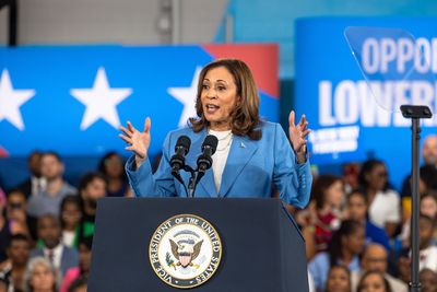 Harris ahead in 5 of 7 swing states