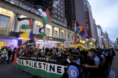 Protests Outside DNC Venue Over US Aid To Israel