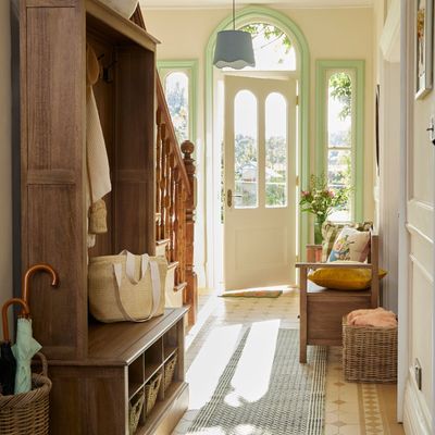 7 things you need to consider before buying a hallway runner - this is how to choose the perfect one for your space