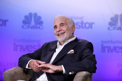 he SEC fined Carl Icahn $500K—just 0.01% of his net wealth