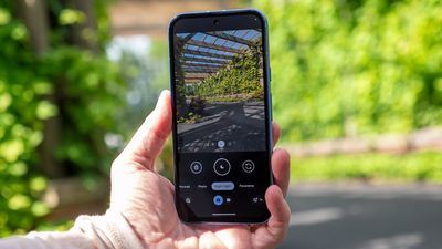 Google finally lets Pixel users take night sky shots whenever they want