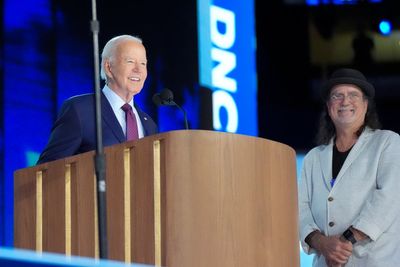 Democratic National Convention kicks off in Chicago - watch livestream