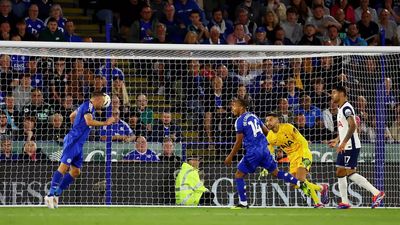 Jamie Vardy strikes to earn Leicester City draw against misfiring Tottenham Hotspur