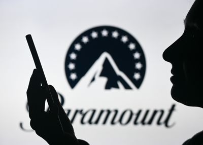 Edgar Bronfman Makes $4.3 Billion Bid For Paramount