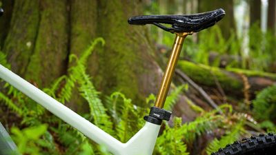 Fox releases its first electronic dropper post, claiming the Transfer Neo to be the fastest-actuating wireless dropper ever