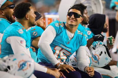 Dolphins won’t put snap count on Jaelan Phillips: ‘He’s looked great’