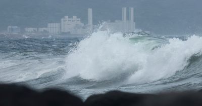 Tropical depression dumps heavy rain in southern South Korea and Seoul area