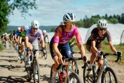 UCI Gravel World Series - Femke Markus outsprints Franz, Hansen and Klöser for women's victory in Sweden