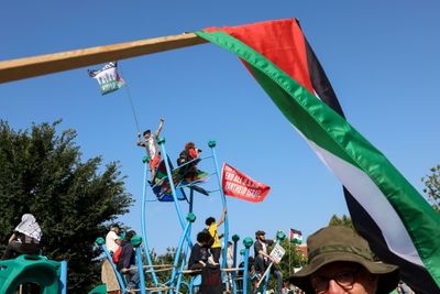 Pro-Palestine DNC Delegates Welcome Biden's Exit But Side-eye Harris