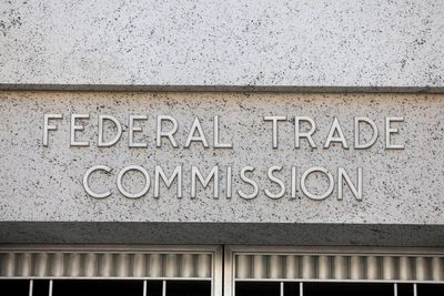 Texas Federal Judge Blocks FTC Ban On Non-Compete Agreements