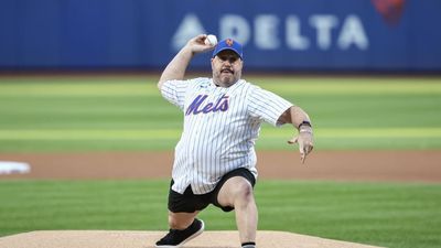 Kevin James Created His Viral Daytona 500 Moment at the Mets Game