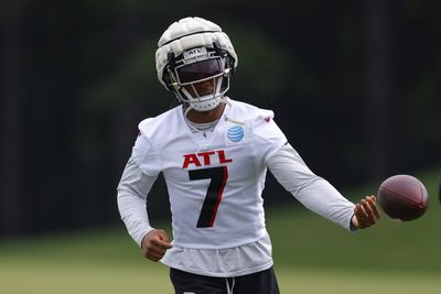 Bijan Robinson on new Falcons OC Zac Robinson: ‘He’s a mastermind’