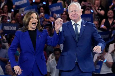 The Latest: Walz is expected to accept the party’s nomination for vice president at DNC Day 3