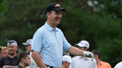 Peyton Manning's Awful First Shot at PGA Tour Event Led to Hilarious Chant From Fans