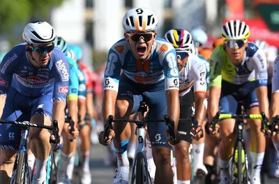 Vuelta a España: Pavel Bittner swipes stage 5 victory ahead of Van Aert and Groves