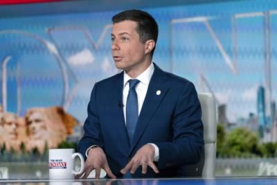 Pete Buttigieg Criticizes JD Vance At Democratic National Convention