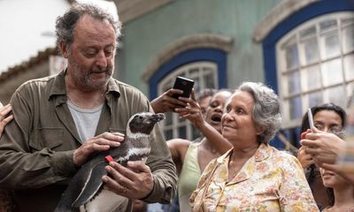 Animal eclipses co-star Jean Reno in filming of My Penguin Friend