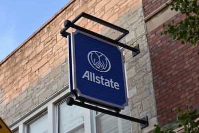 Are Wall Street Analysts Bullish on Allstate Stock?