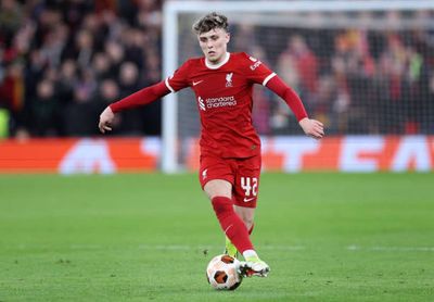 Liverpool sell young midfielder Bobby Clark to Salzburg