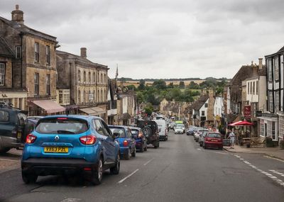 Fears for traffic on Cotswold lanes with Jeremy Clarkson pub opening