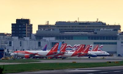 Gatwick boss ‘hopes and expects’ ministers will back second runway