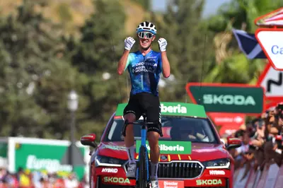 Vuelta a España: Ben O'Connor wins stage 6 and takes race lead